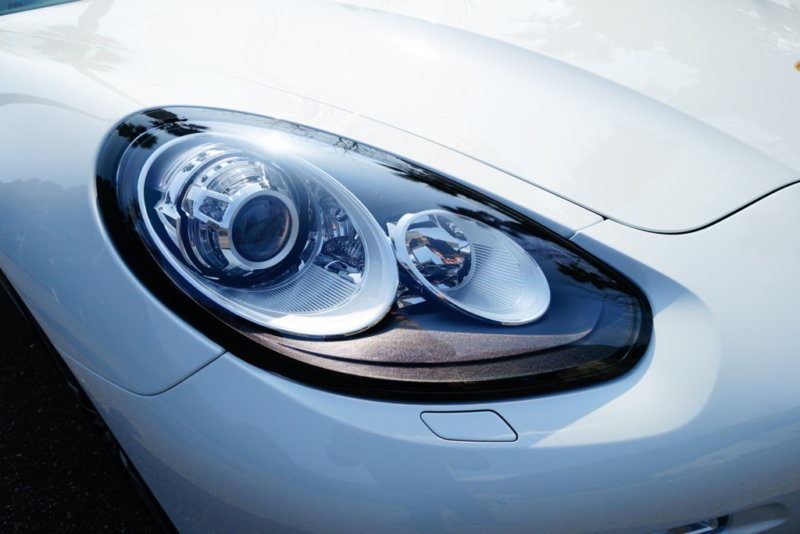 Porsche Panamera Edition 970 headlights