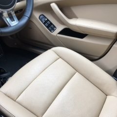 Porsche Panamera interior leather seats