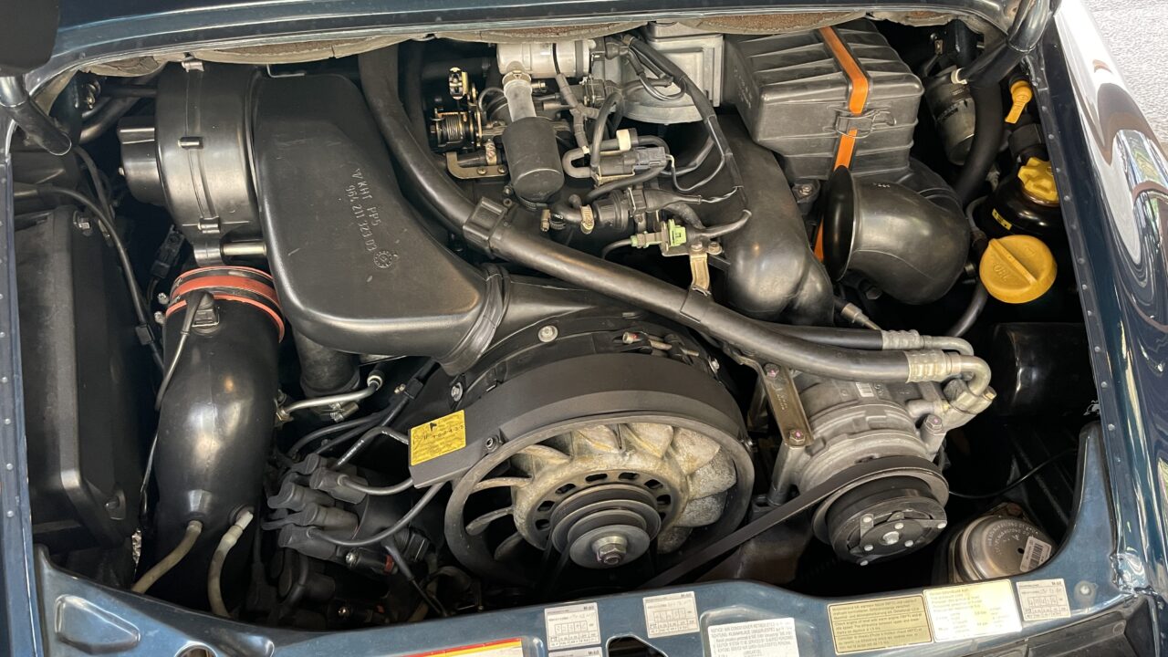 Engine compartment of Porsche 911 (964)