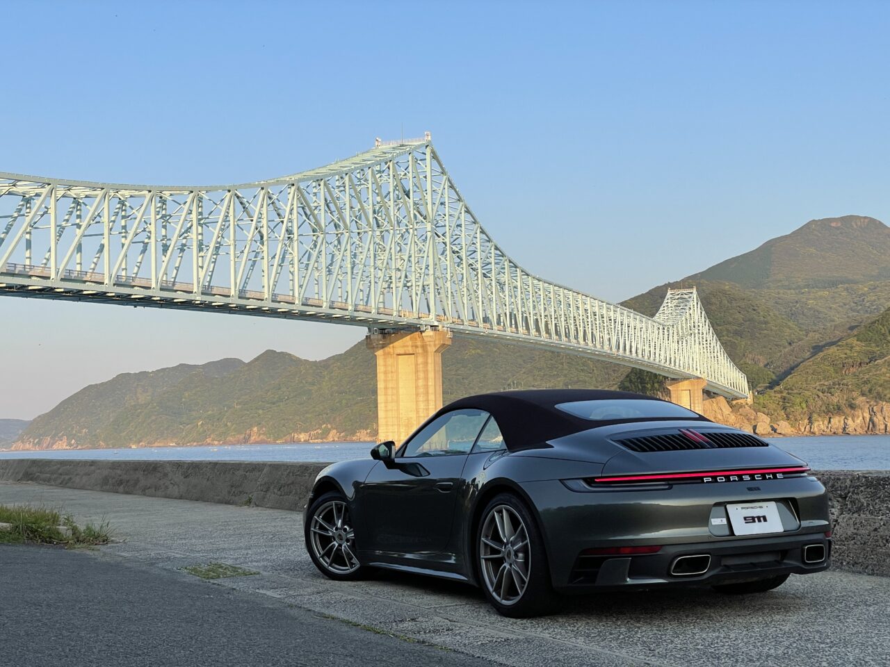 生月大橋とポルシェ911