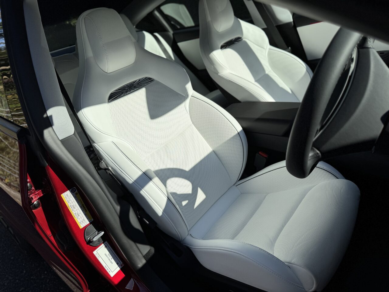 Tesla Model 3 Performance seats