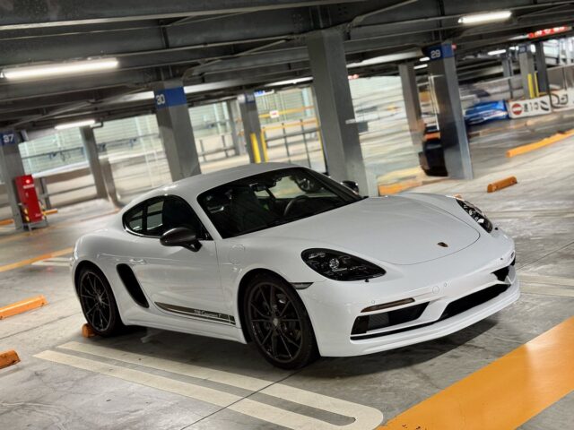 Porsche Cayman T